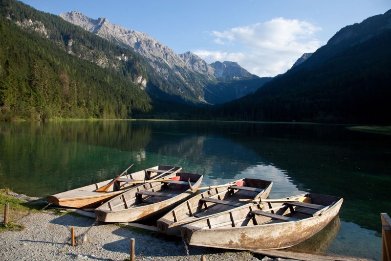 Boat trip on the mountain lake in the hiking region Wagrain-Kleinarl ©TVB Wagrain-Kleinarl