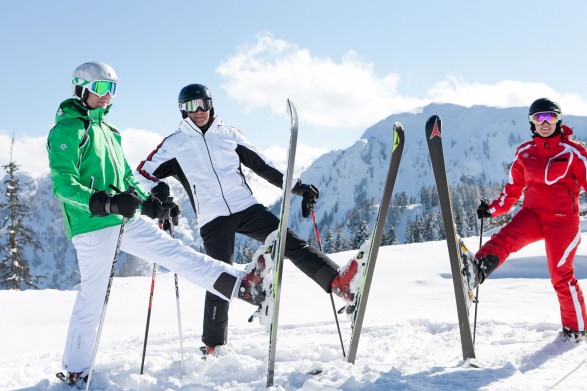 Warm up exercises in the ski course with qualified ski instructors ©TVB Wagrain-Kleinarl